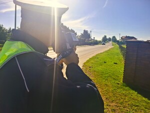 obraz przedstawia policjanta